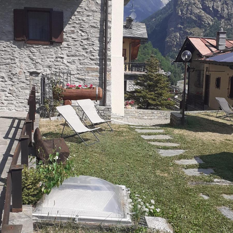 Hotel Ottoz Meuble Courmayeur Ngoại thất bức ảnh