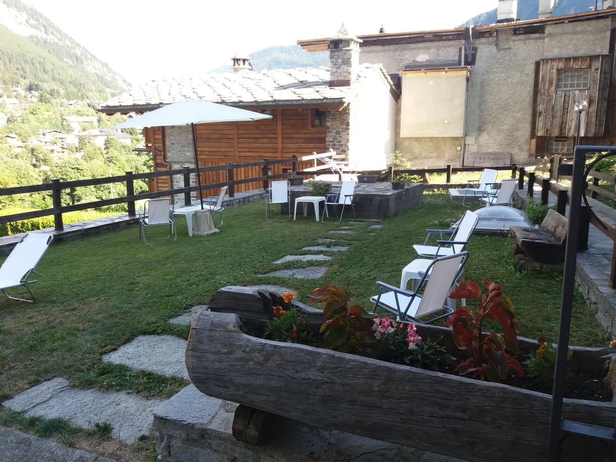 Hotel Ottoz Meuble Courmayeur Ngoại thất bức ảnh